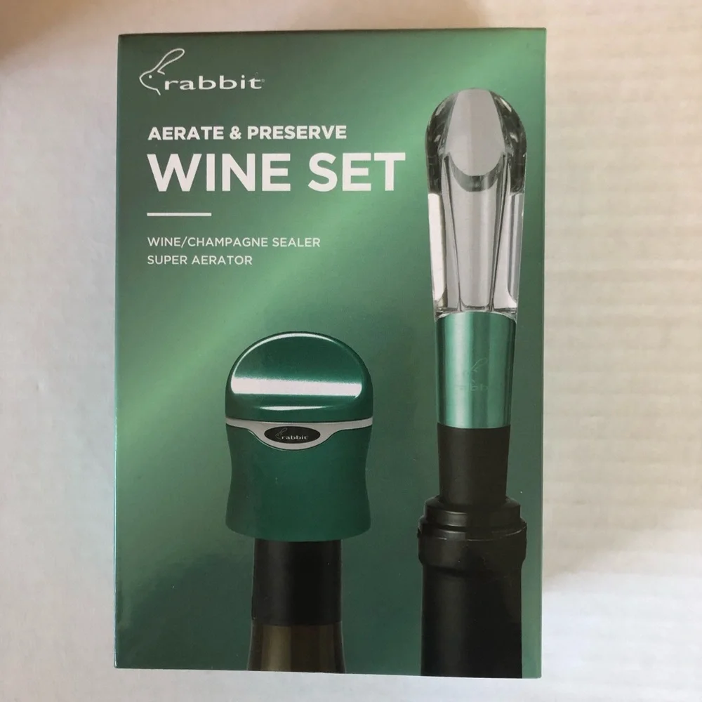 Green Rabbit Wine Sealer and Aerator Set 2 gifts in 1 box